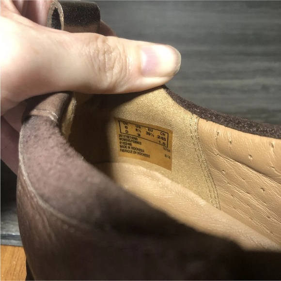 Clarks Unstructured Un Adorn Size 8.5 Side-Zip Slip-Ons Dark Brown W/Bronze Trim - Picture 10 of 11